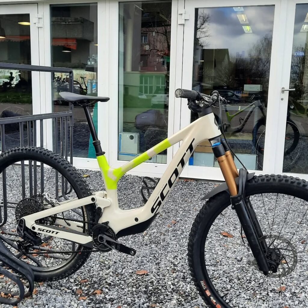 Instagram post from furttalbikes. This post is in position 4.