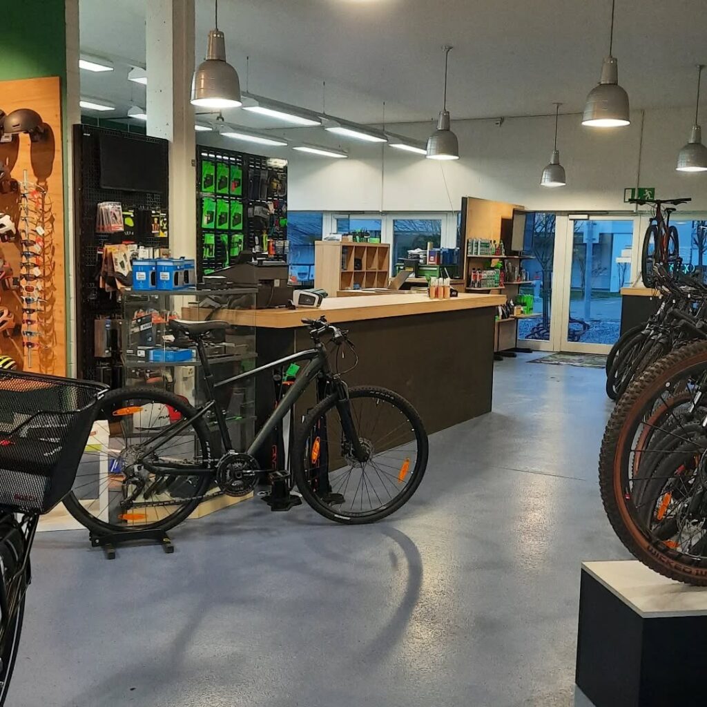 Instagram post from furttalbikes. This post is in position 5.