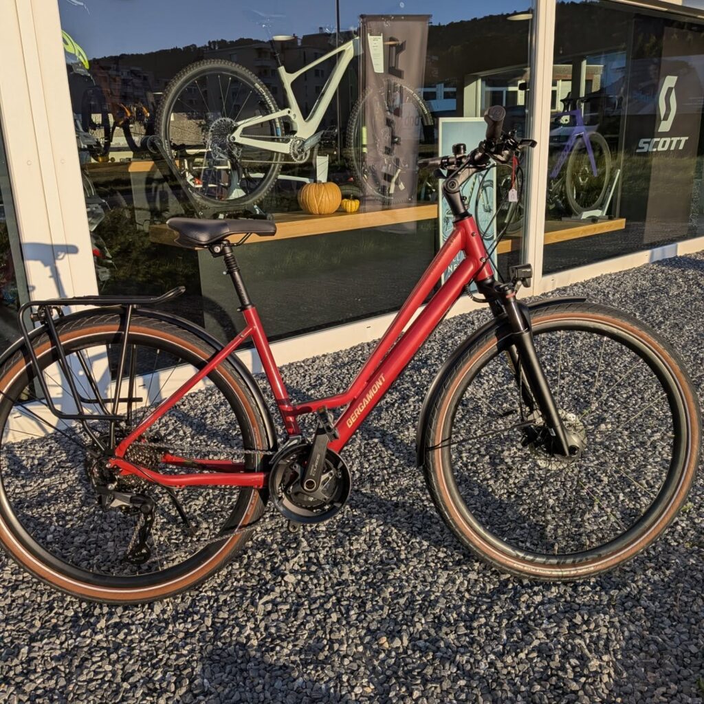 Instagram post from furttalbikes. This post is in position 4.